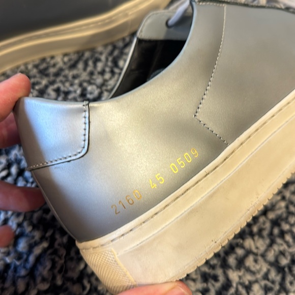 Common Projects silver low-tops - great sneakers in beautiful condition - Picture 5 of 13